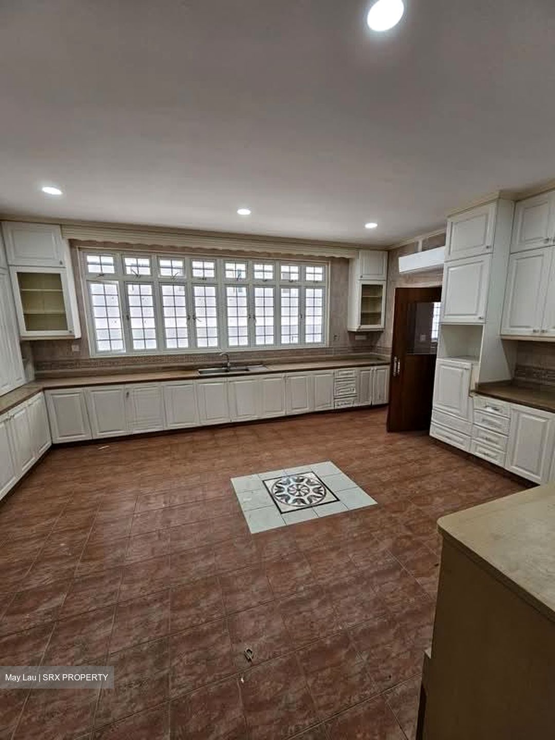 Wimborne Road (D15), Detached #543034711
